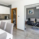 Appartement Stunning In With Wifi Mokošica