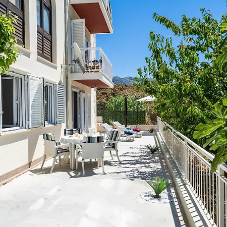 Amazing In Mokosica With Wifi *